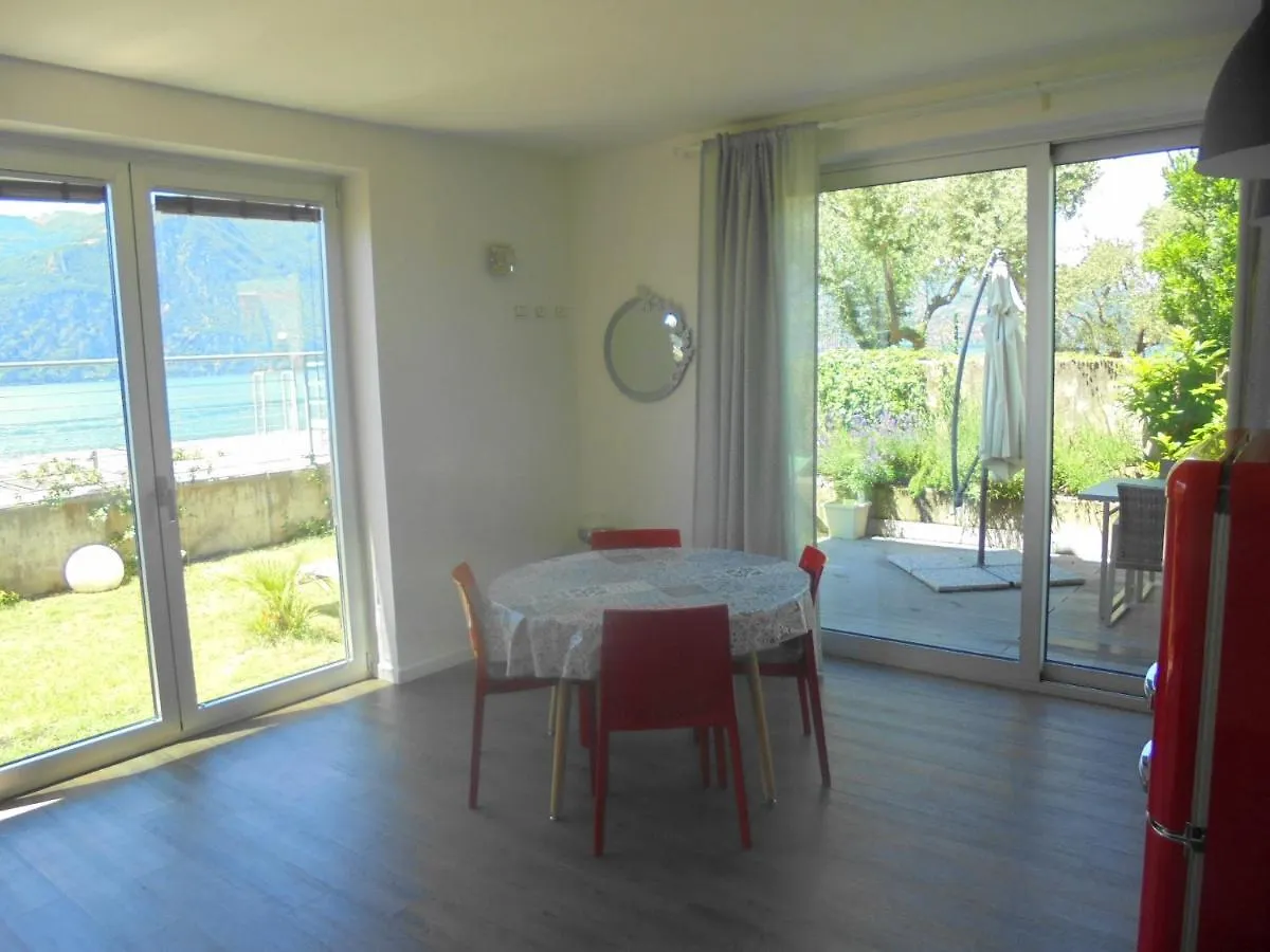 Апартаменты Dock House Мароне