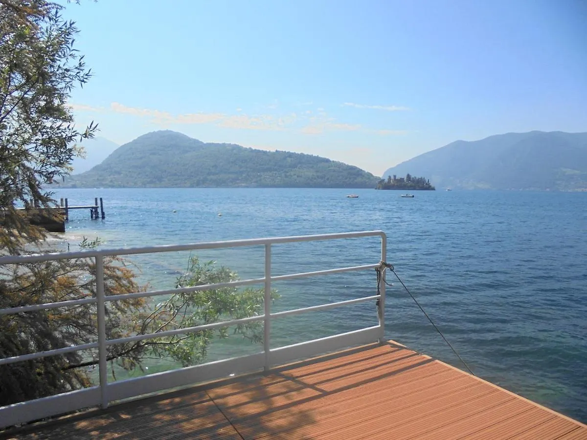 Апартаменты Dock House Мароне