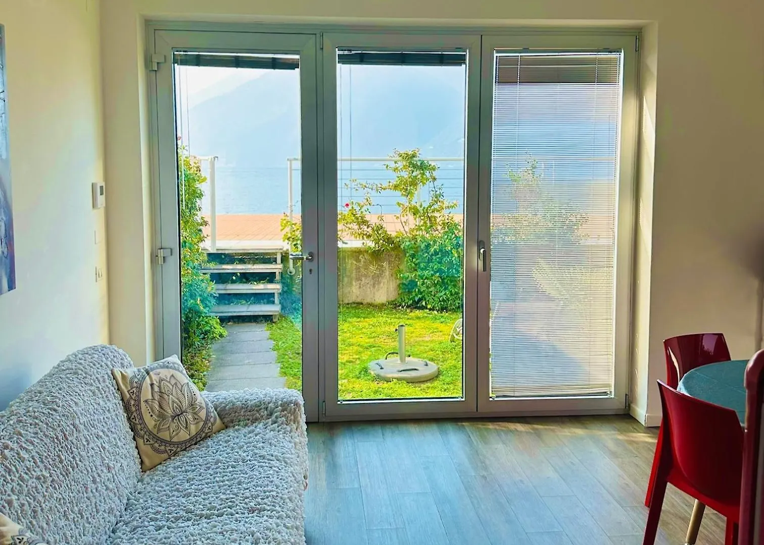 Appartamento Dock House Marone 0*,